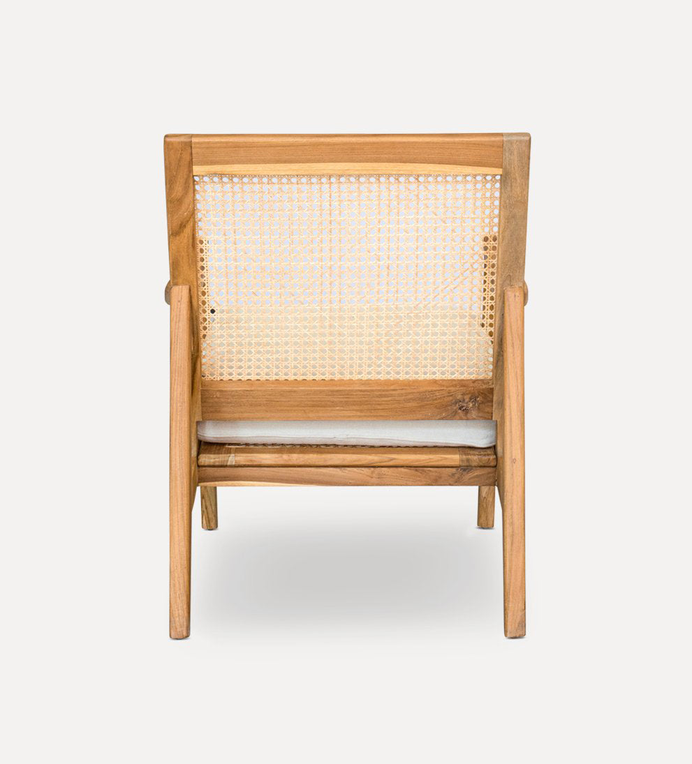 tHand-crafted eak and organic cane chair
